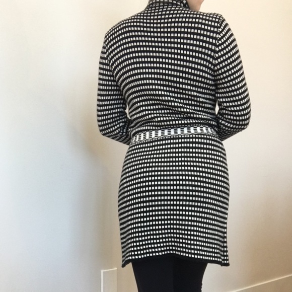 Alison Sheri luxury knit tie-up sweater/coat - Picture 3 of 7